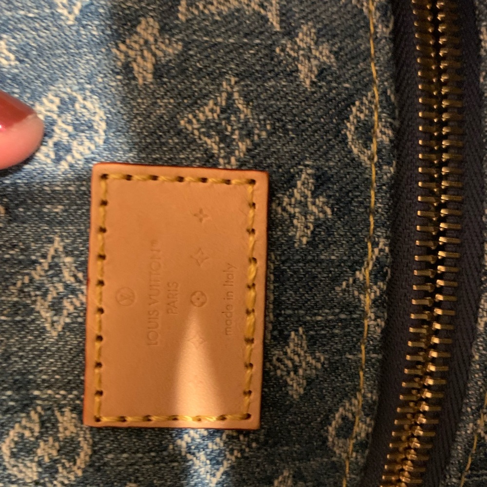 Must !Brand new rare Carry on MM Authentic denim Louis Vuitton purse. Limited… - Picture 3 of 16